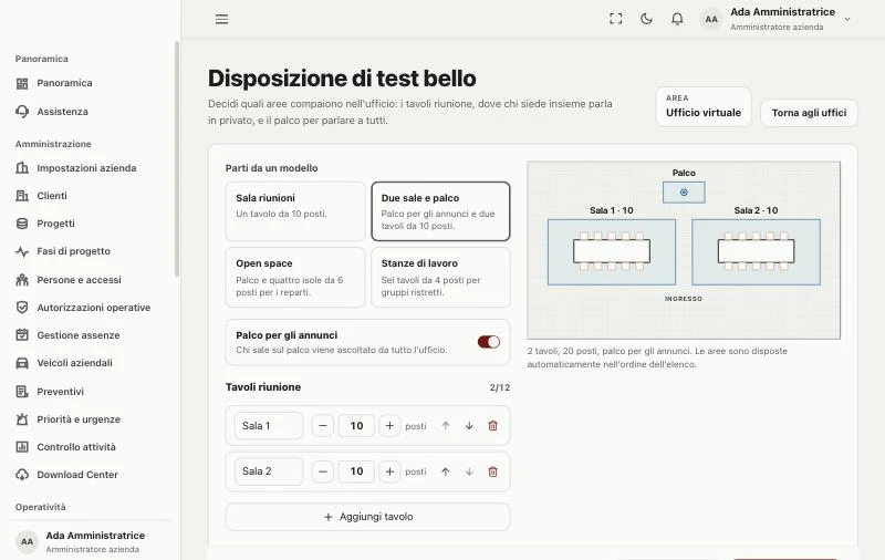 L’editor della disposizione di un ufficio virtuale: a sinistra i modelli di partenza, l’interruttore del palco per gli annunci e i tavoli riunione con i loro posti; a destra la pianta con il palco, due sale da 10 posti e l’ingresso.